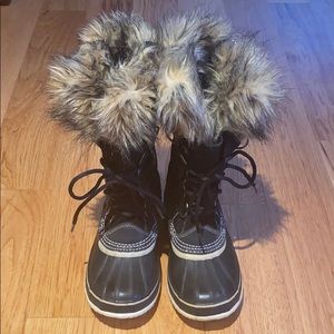 SOREL JOAN OF ARC BOOTS